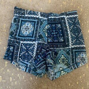 Kut from the Kloth Blue Patchwork Shorts